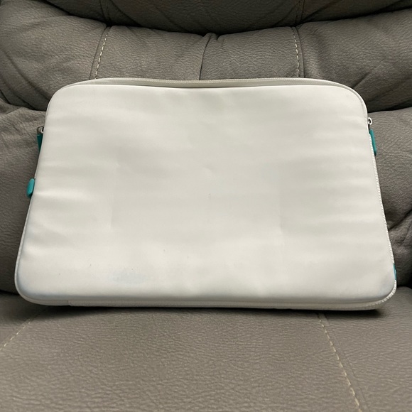 Incase laptop/tablet sleeve - Picture 2 of 8